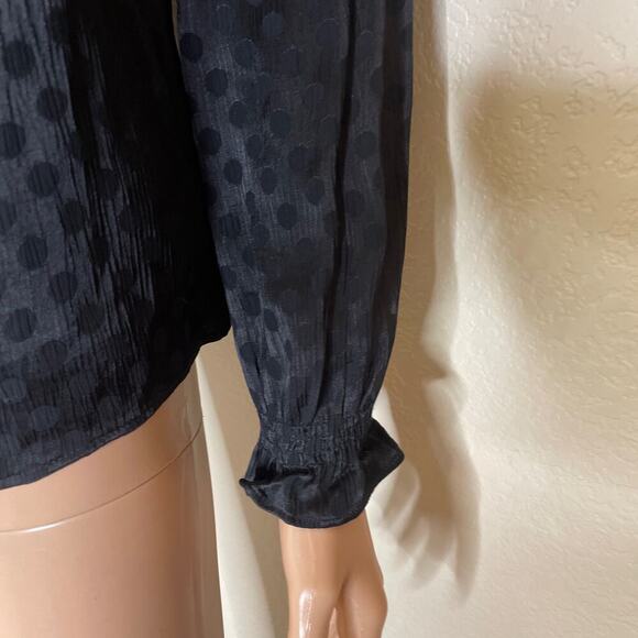 Madewell Top blouse smocked daylight woven Swiss dot black button up V-neck SZ 2 - Picture 11 of 14